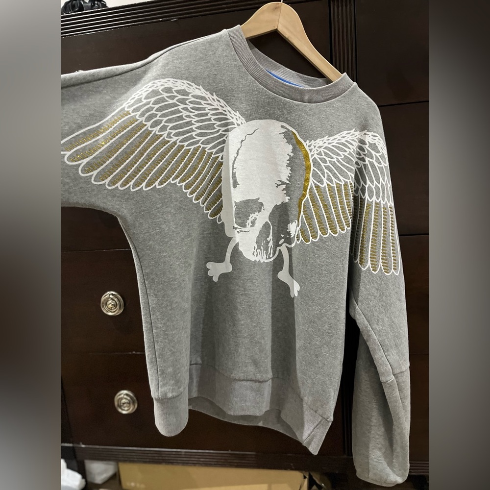 Gray Crewneck Sweater with Skull and Wings Design